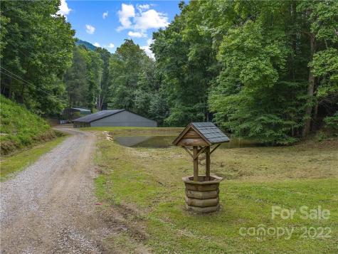 175 And 230 Sheets Farm Road Bakersville NC 28705