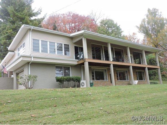 128 Academy Street Burnsville NC 28714