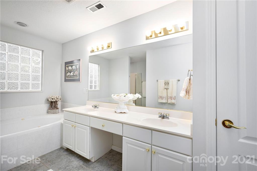 73 Stonebridge Drive Asheville NC 28805