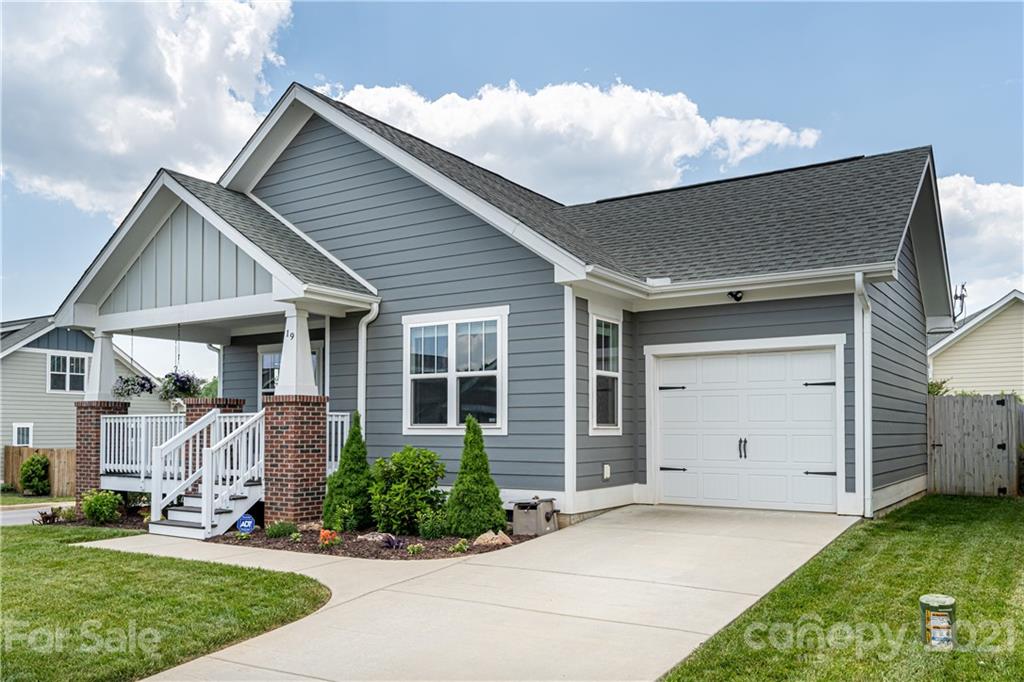 19 Hyde Park Place Arden NC 28704