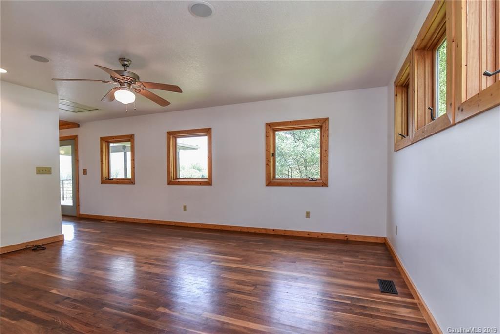 310 Burr Road Marshall NC 28753