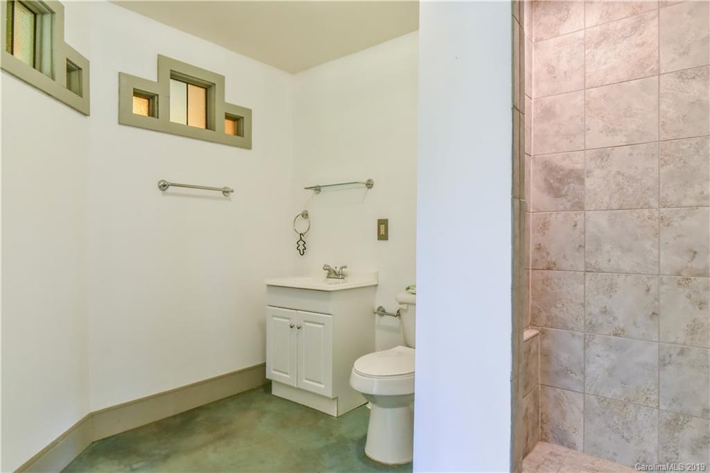 310 Burr Road Marshall NC 28753