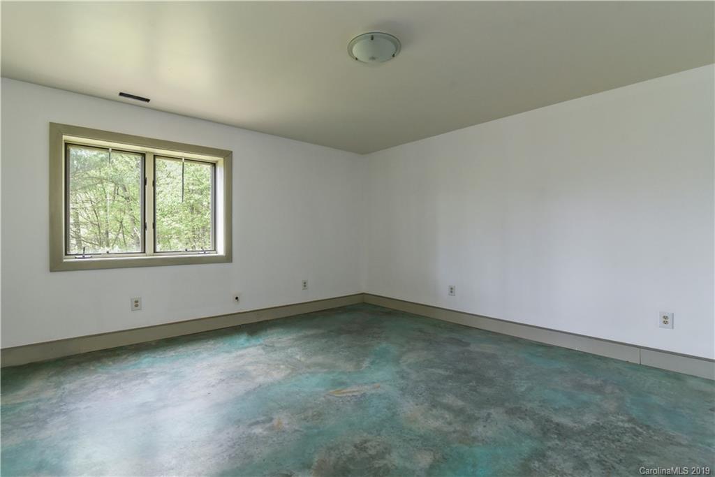 310 Burr Road Marshall NC 28753