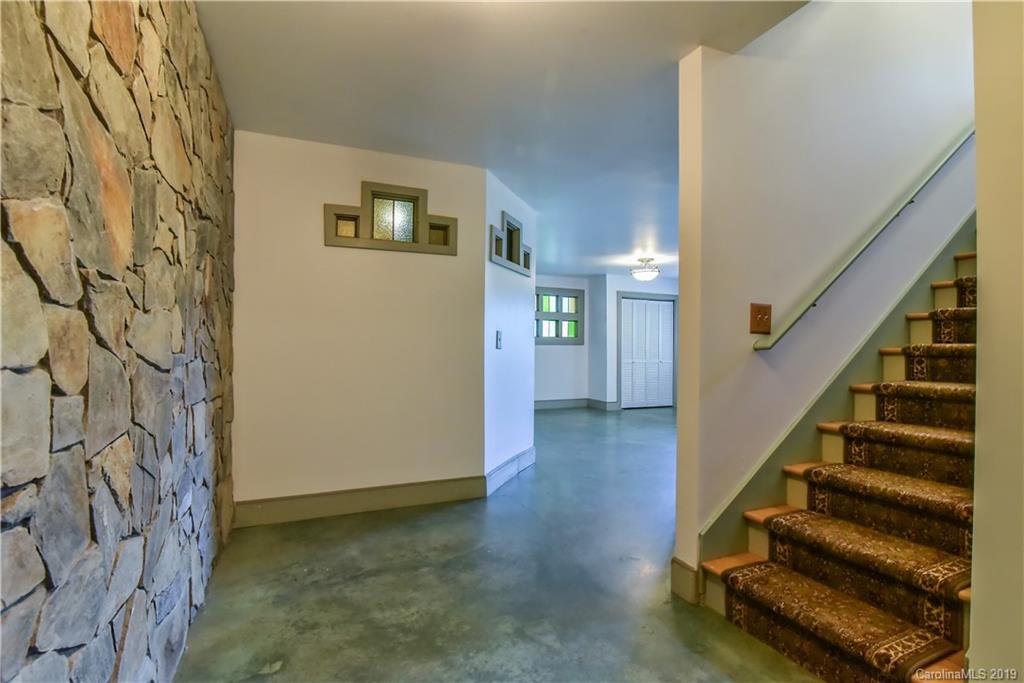 310 Burr Road Marshall NC 28753