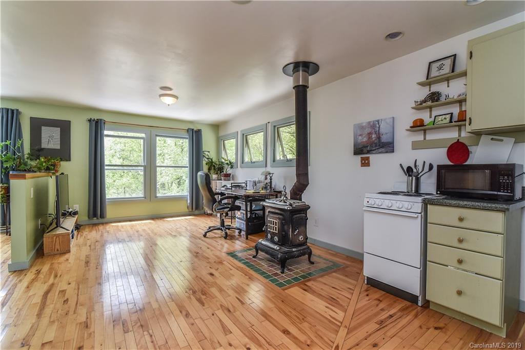 310 Burr Road Marshall NC 28753