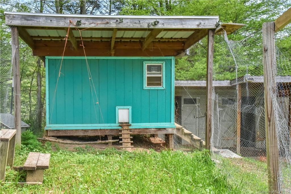 310 Burr Road Marshall NC 28753
