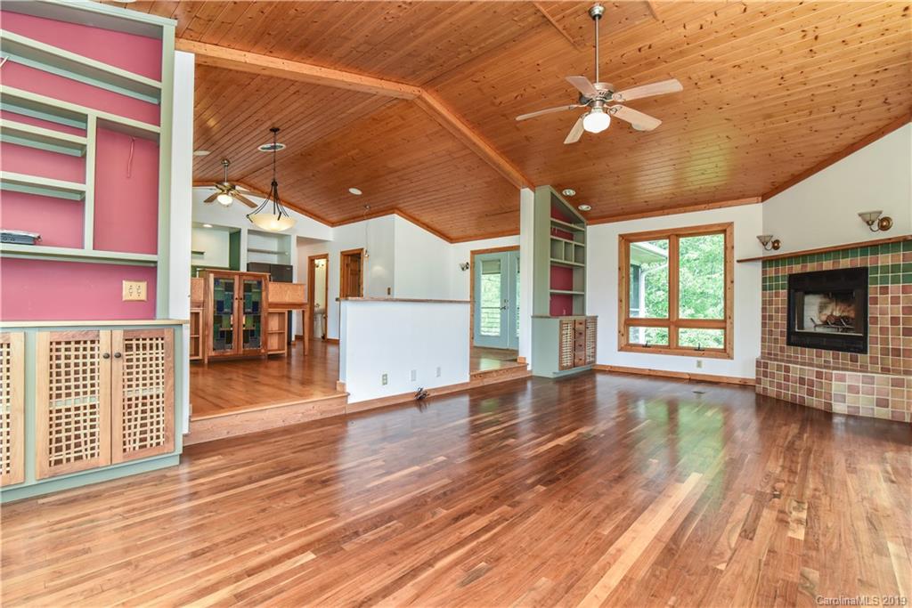 310 Burr Road Marshall NC 28753