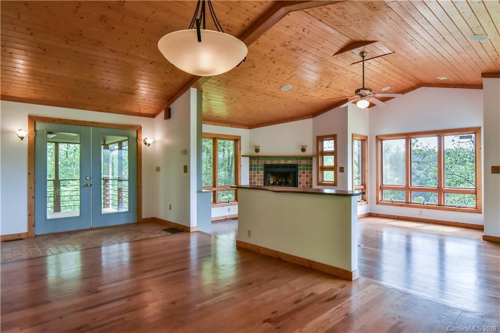310 Burr Road Marshall NC 28753