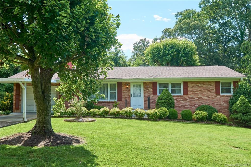 14 Lance Lane Asheville NC 28806