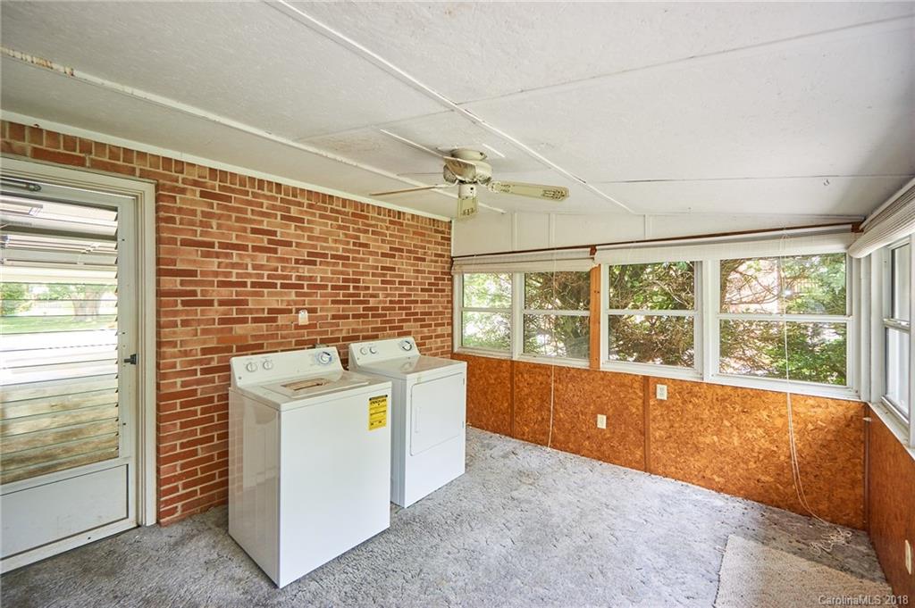 14 Lance Lane Asheville NC 28806