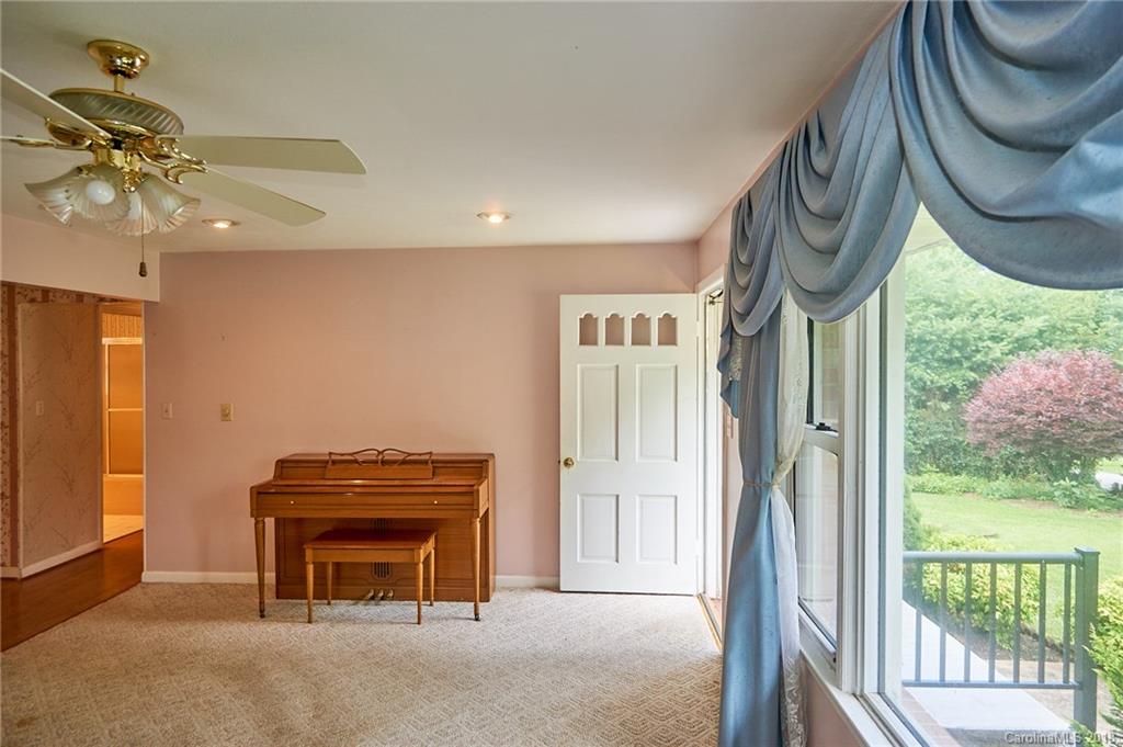 14 Lance Lane Asheville NC 28806