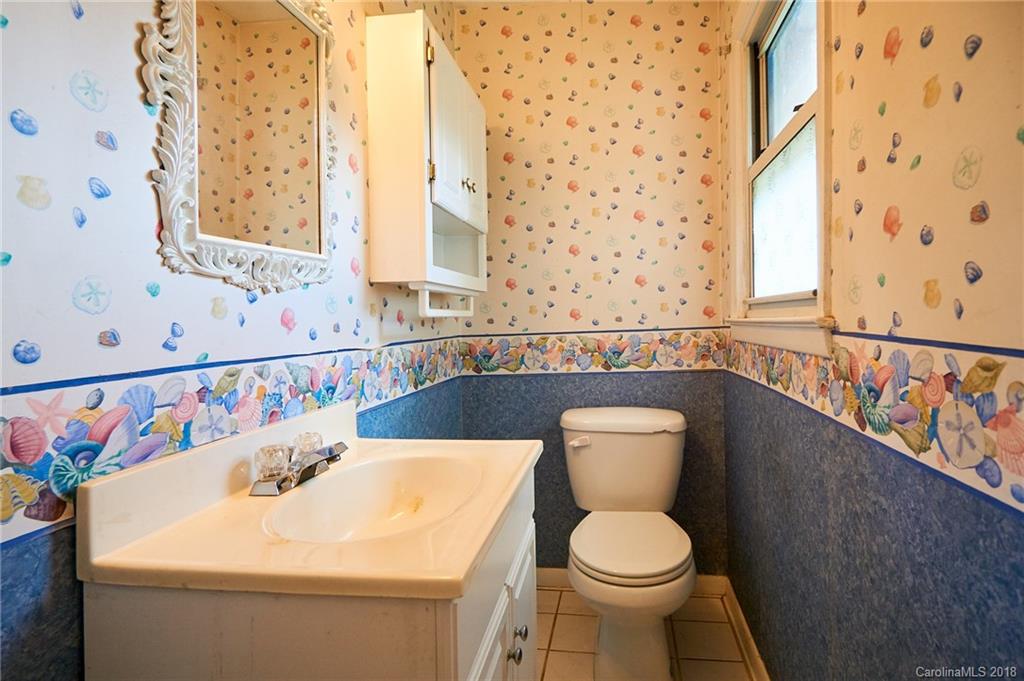 14 Lance Lane Asheville NC 28806
