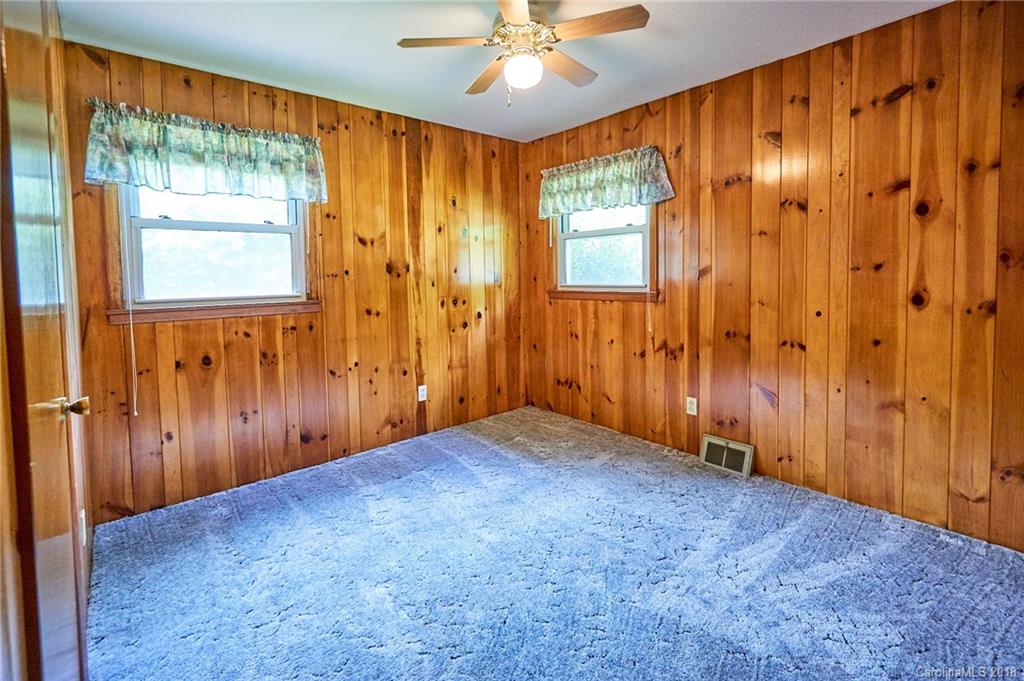 14 Lance Lane Asheville NC 28806