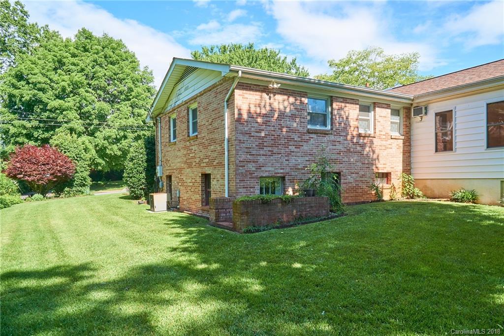 14 Lance Lane Asheville NC 28806