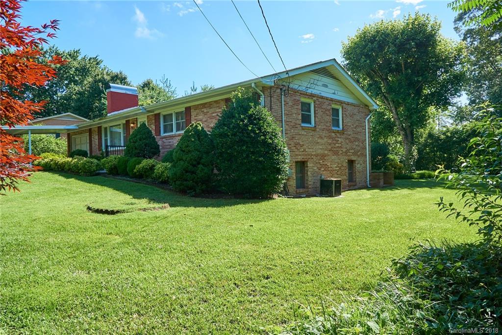 14 Lance Lane Asheville NC 28806