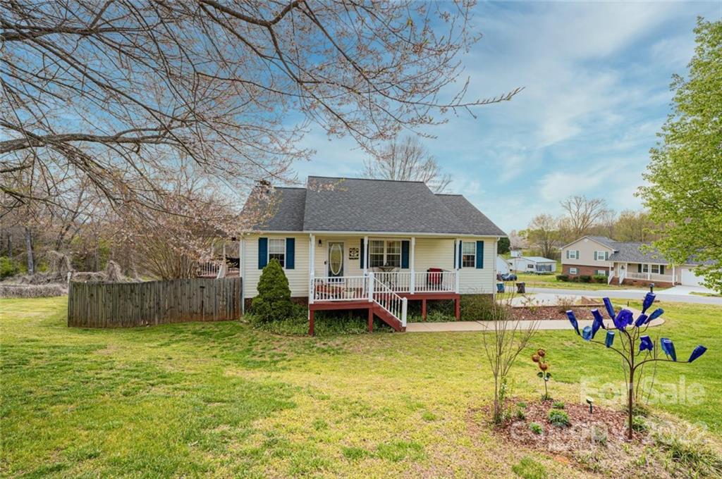 2906 Sir Charles Court Newton NC 28658