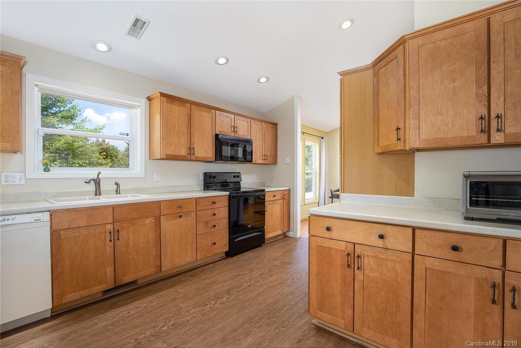 93 Bartlett Road Weaverville NC 28787