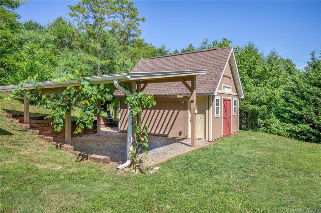93 Bartlett Road Weaverville NC 28787