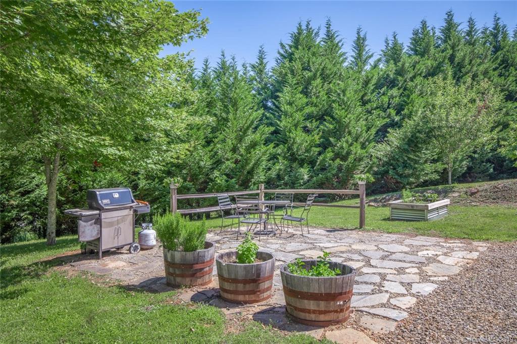 93 Bartlett Road Weaverville NC 28787