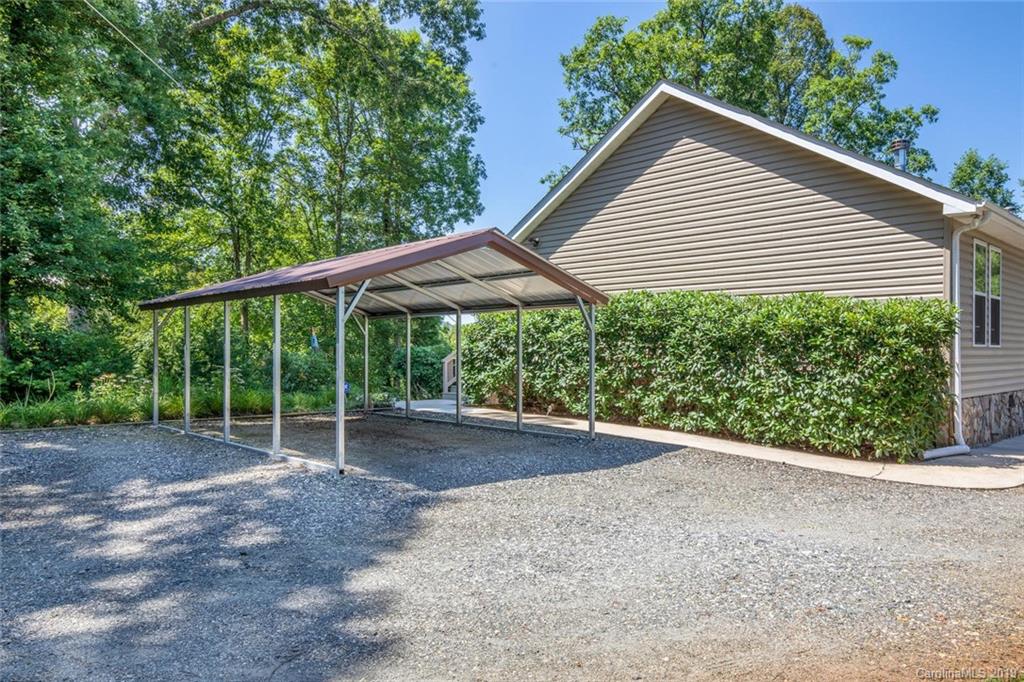 93 Bartlett Road Weaverville NC 28787