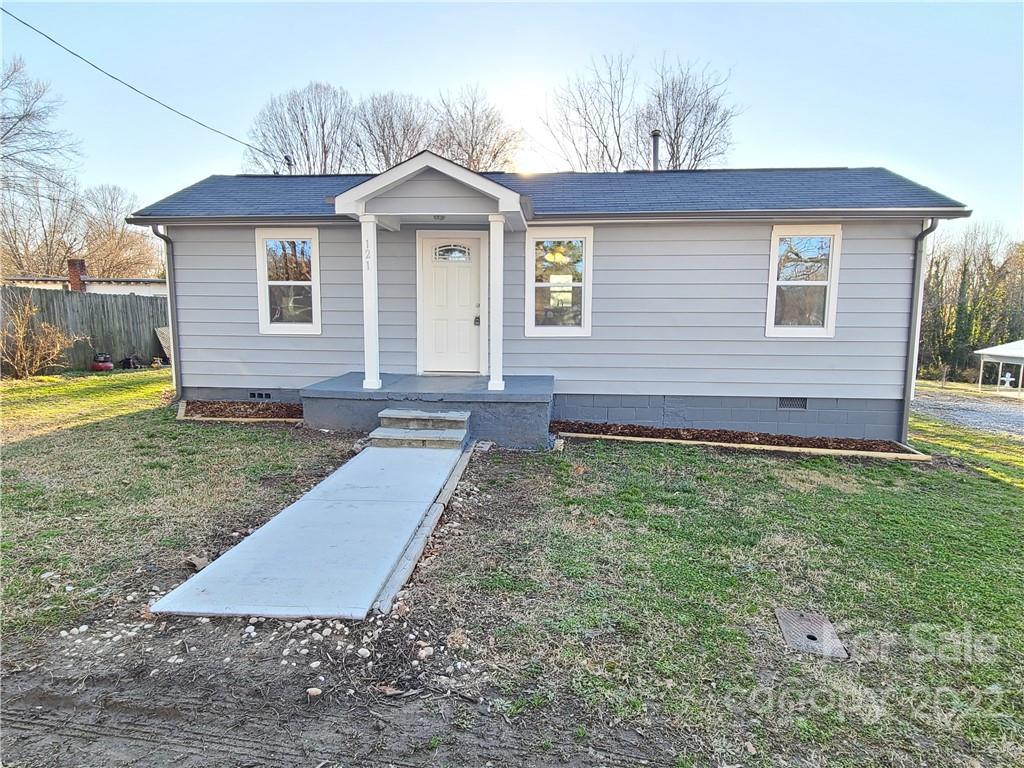 121 38th Street NW Hickory NC 28601