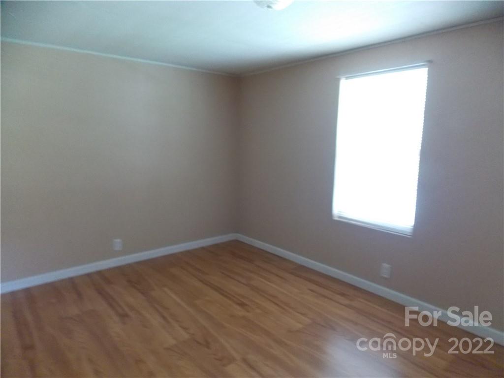 999 N Us 19e Highway Newland NC 28657