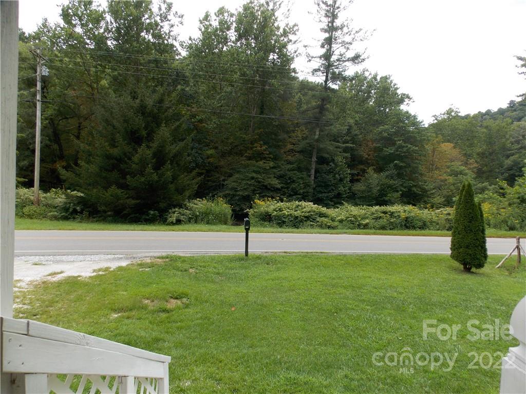 999 N Us 19e Highway Newland NC 28657