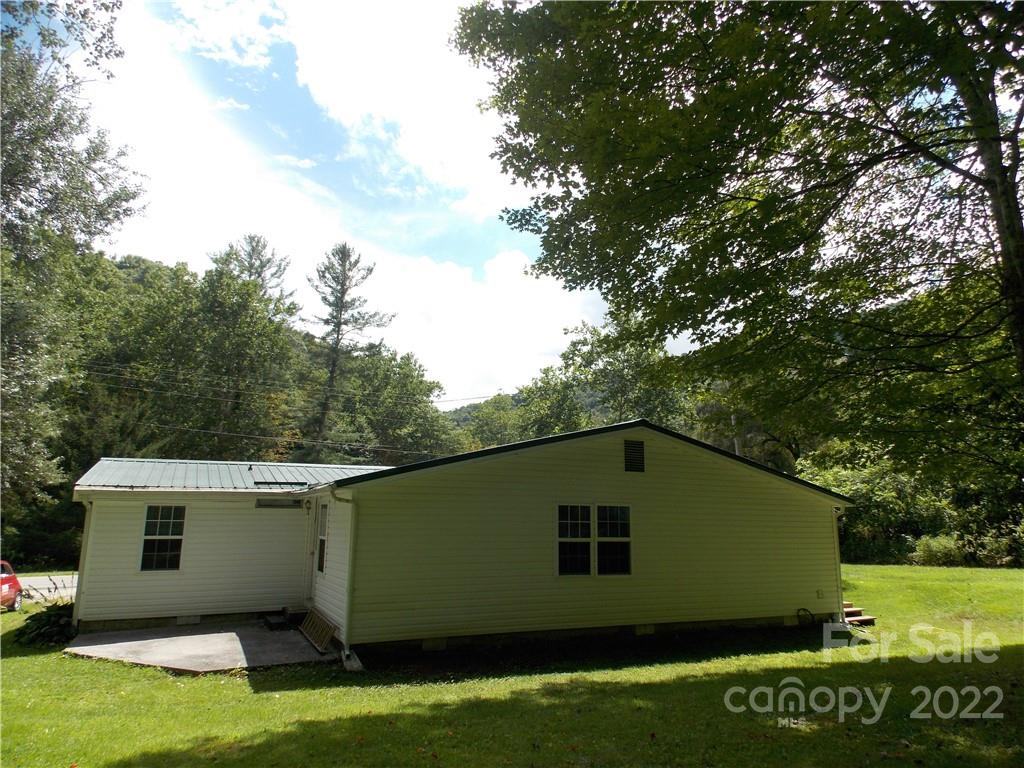 999 N Us 19e Highway Newland NC 28657