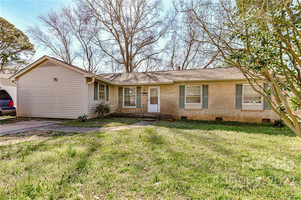 4206 Vinetta Court Charlotte NC 28215