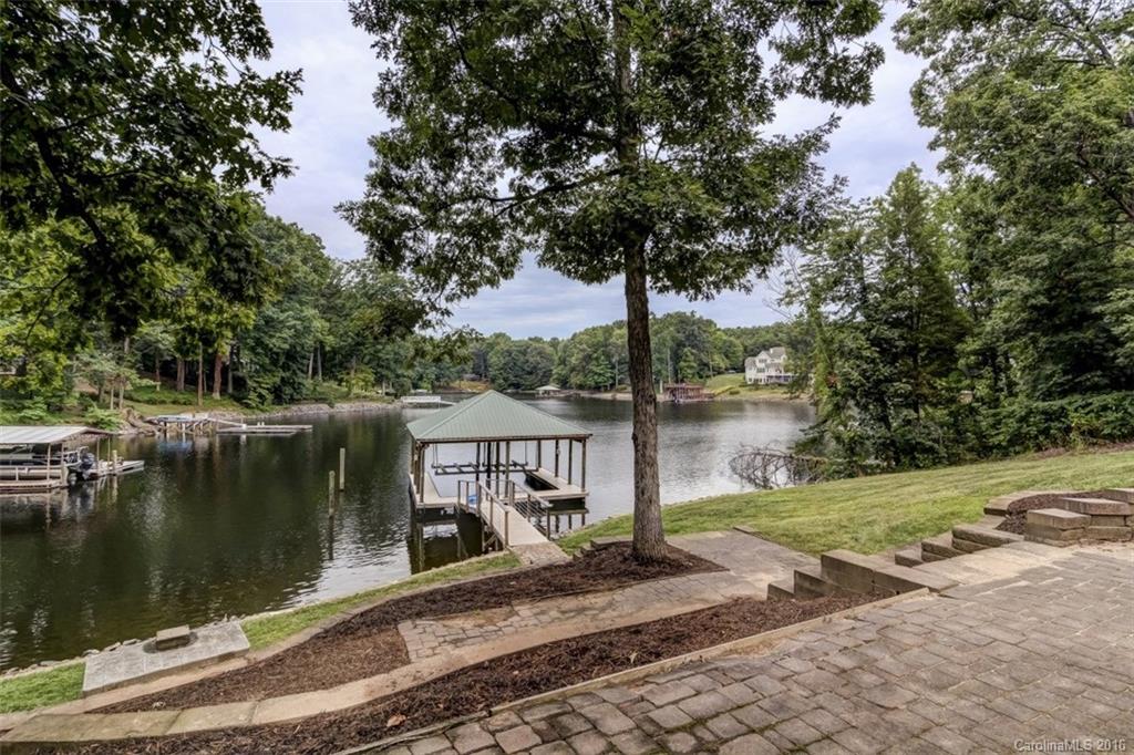143 Barksdale Lane Mooresville NC 28117