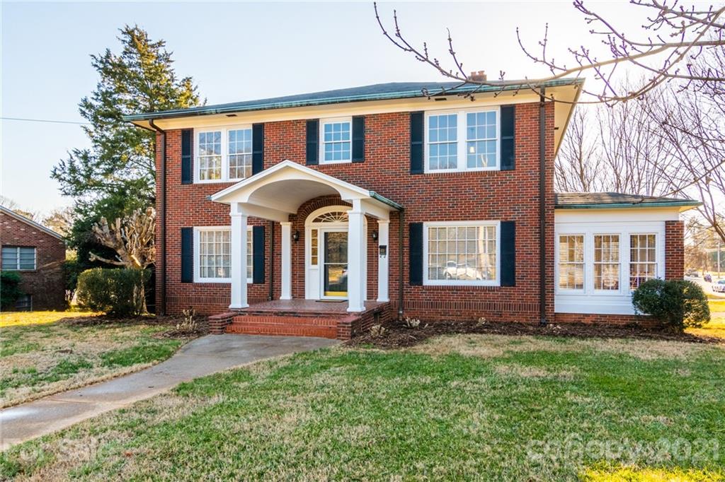 761 N Center Street Statesville NC 28677