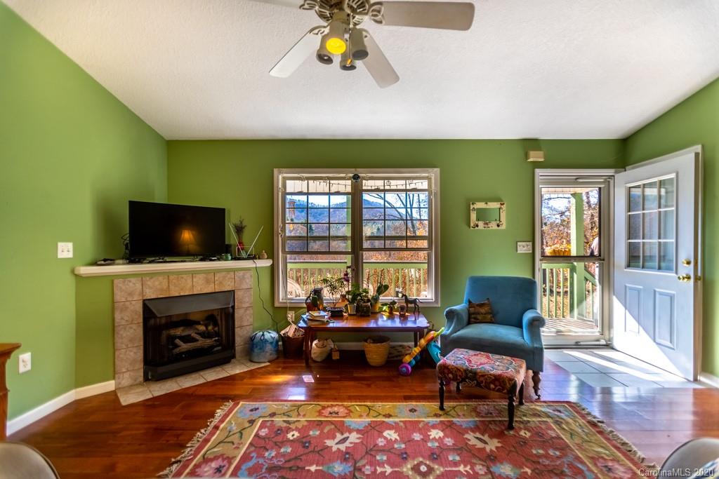 12 Ox Creek Road Weaverville NC 28787