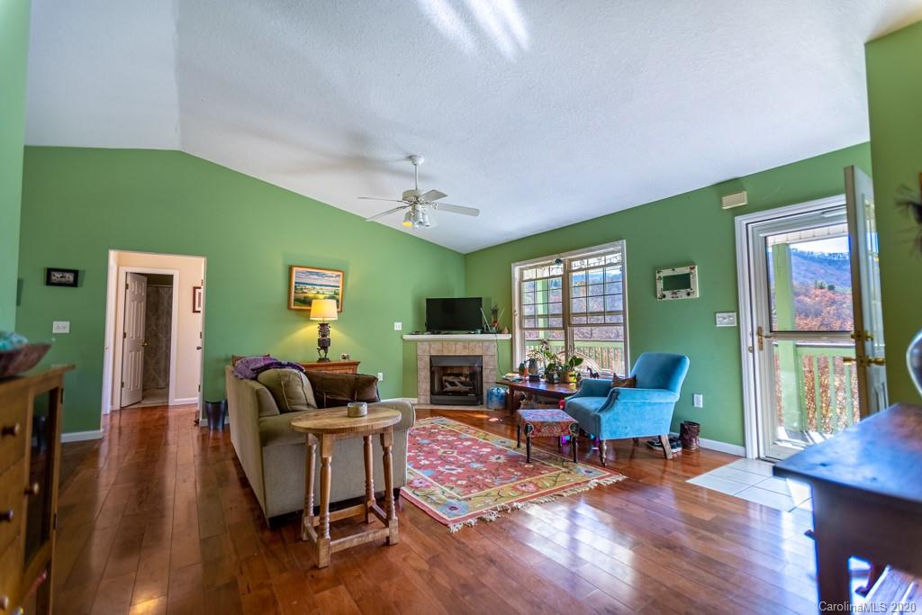 12 Ox Creek Road Weaverville NC 28787