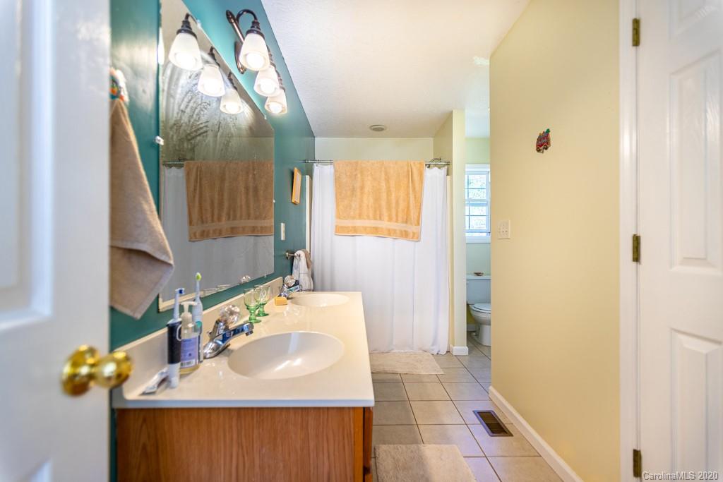 12 Ox Creek Road Weaverville NC 28787