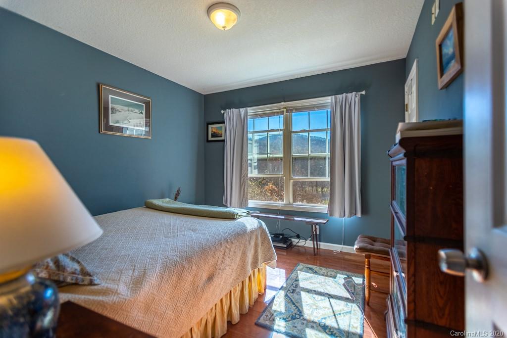 12 Ox Creek Road Weaverville NC 28787