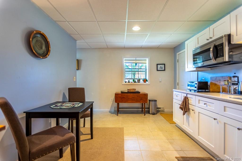 12 Ox Creek Road Weaverville NC 28787