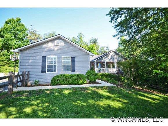 17 Carissa Drive Weaverville NC 28787