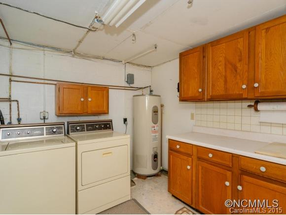 8 Ridgewood Avenue Weaverville NC 28787