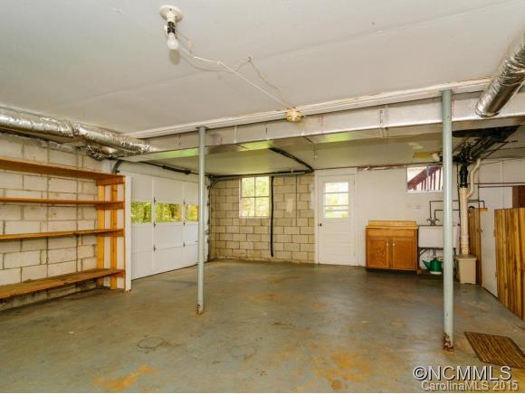 8 Ridgewood Avenue Weaverville NC 28787
