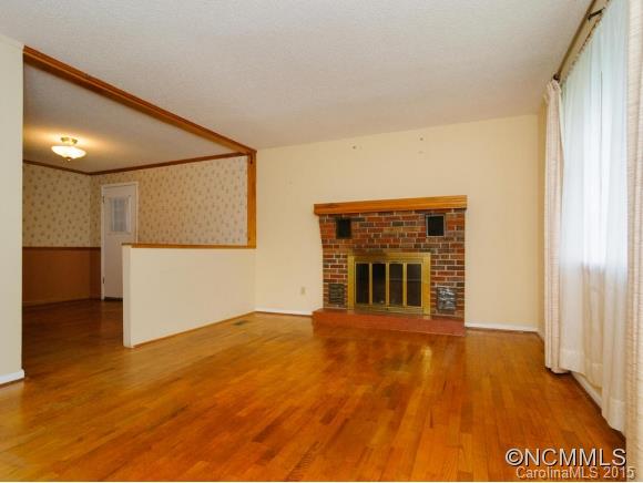 8 Ridgewood Avenue Weaverville NC 28787