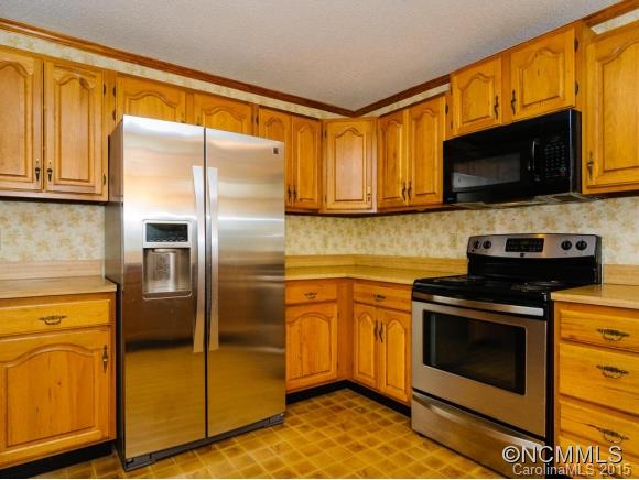 8 Ridgewood Avenue Weaverville NC 28787