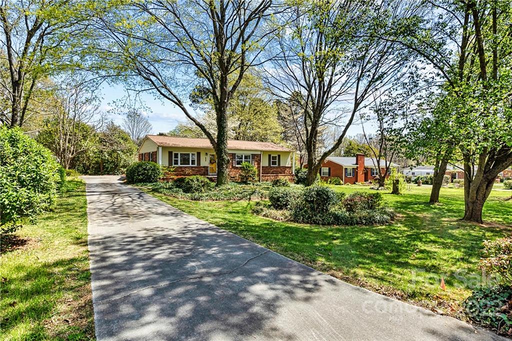 422 Fieldstone Road Mooresville NC 28115