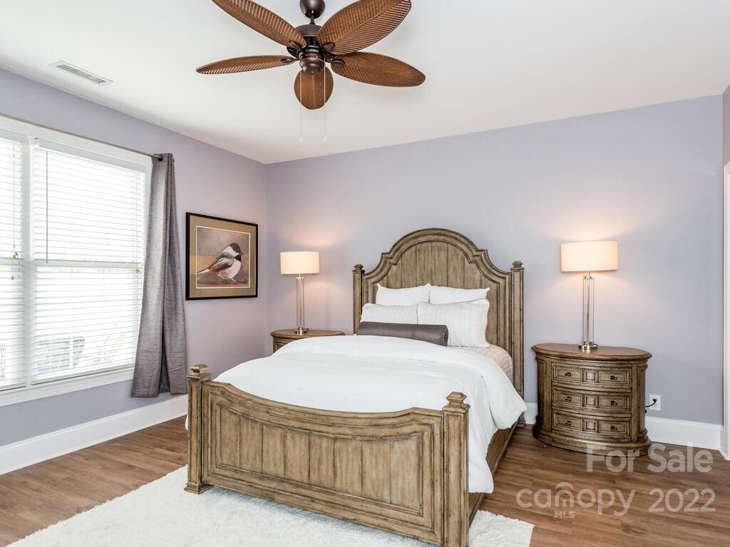 124 Willow Oak Drive Asheville NC 28805