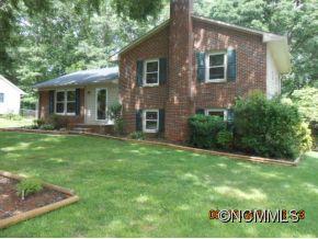 137 Castlerock Drive Asheville NC 28806