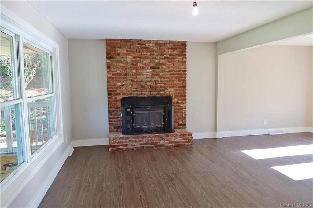 313 Mountain Crest Road Swannanoa NC 28778