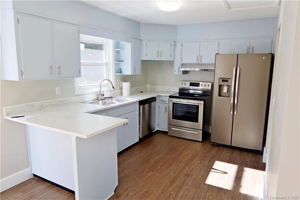 313 Mountain Crest Road Swannanoa NC 28778