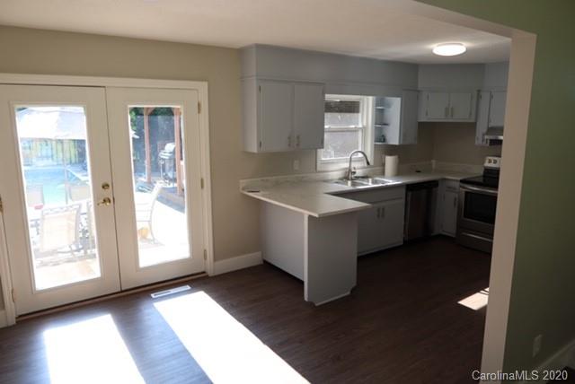 313 Mountain Crest Road Swannanoa NC 28778