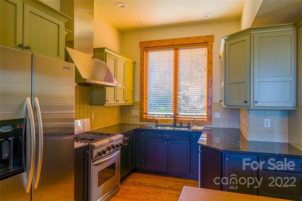 11 Stoney Ridge Lane Burnsville NC 28714