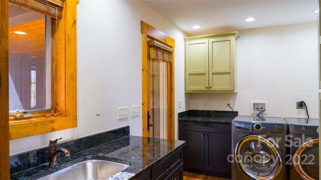 11 Stoney Ridge Lane Burnsville NC 28714