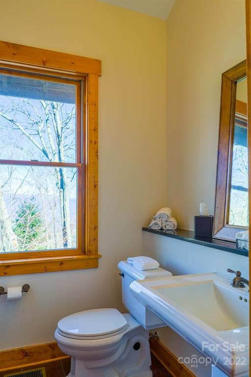 11 Stoney Ridge Lane Burnsville NC 28714